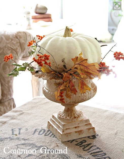 white-pumpkin-centerpiece decoration