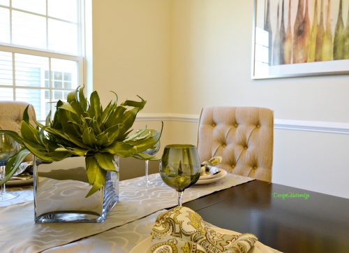 dining room staged to attract buyers